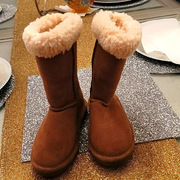 BearPaw Other - Bearpaw Boots